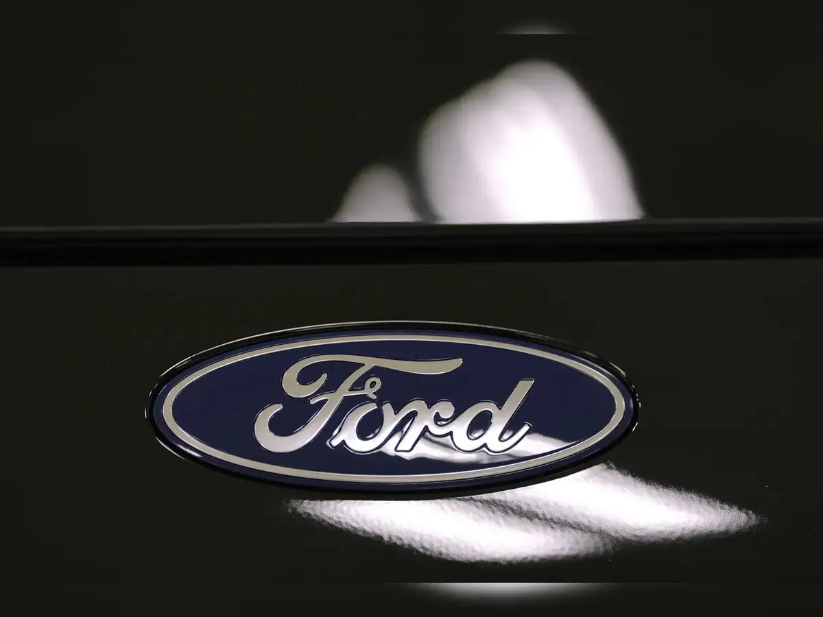 https://img.etimg.com/thumb/width-1200,height-900,imgsize-68672,resizemode-75,msid-122124223/news/international/business/ford-forced-to-idle-multiple-us-plants-on-china-magnet-shortage.jpg