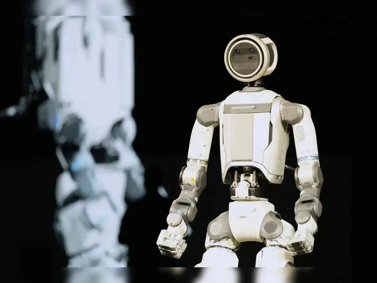 Humanoid robots go for knockout in high-tech Vegas fight night - The Economic Times