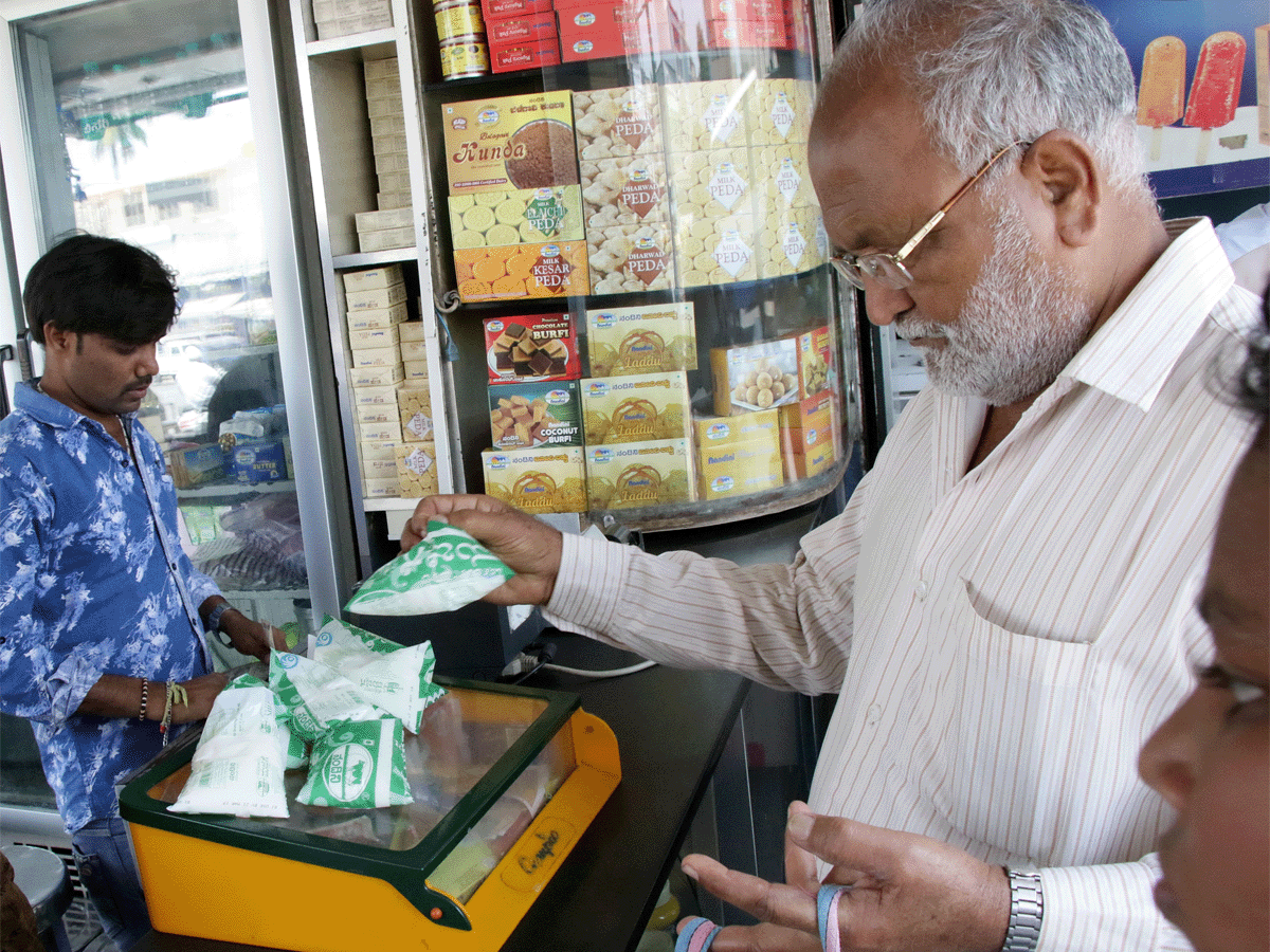 Karnataka S Milk Brand Nandini Launches Its Cheese In Maharashtra The Economic Times Yesterday (22nd september 2010) i bought a one litre pack of nandini ghee. milk brand nandini launches its cheese