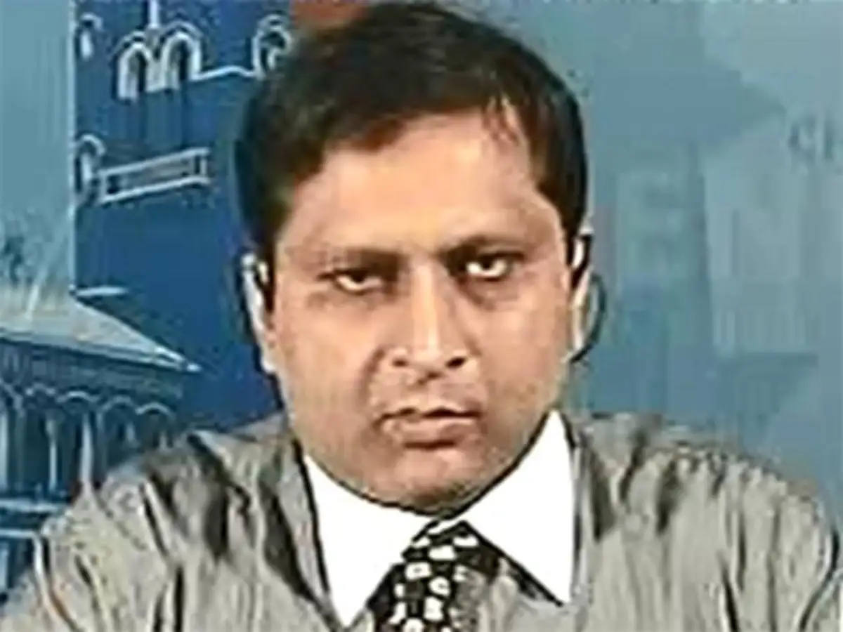 See small & mid-cap stocks rallying for another 6 months: Satish ...