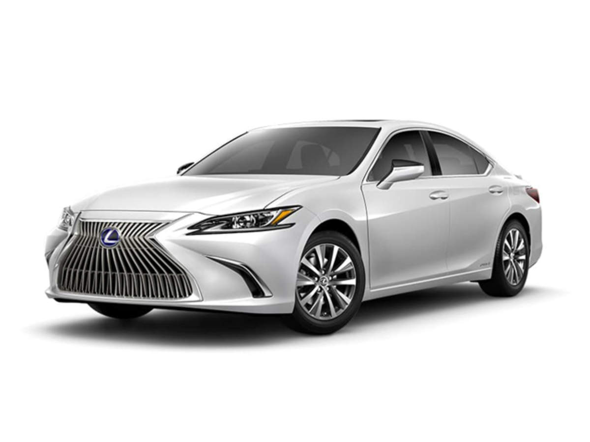 Es 300 H Lexus Wheels In All New Version Of Hybrid Electric Car Es 300h In India At Rs 59 13 Lakh The Economic Times