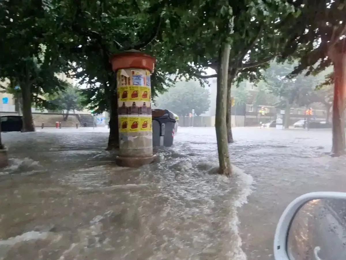 Spain hit with severe floods in major tourist destinations