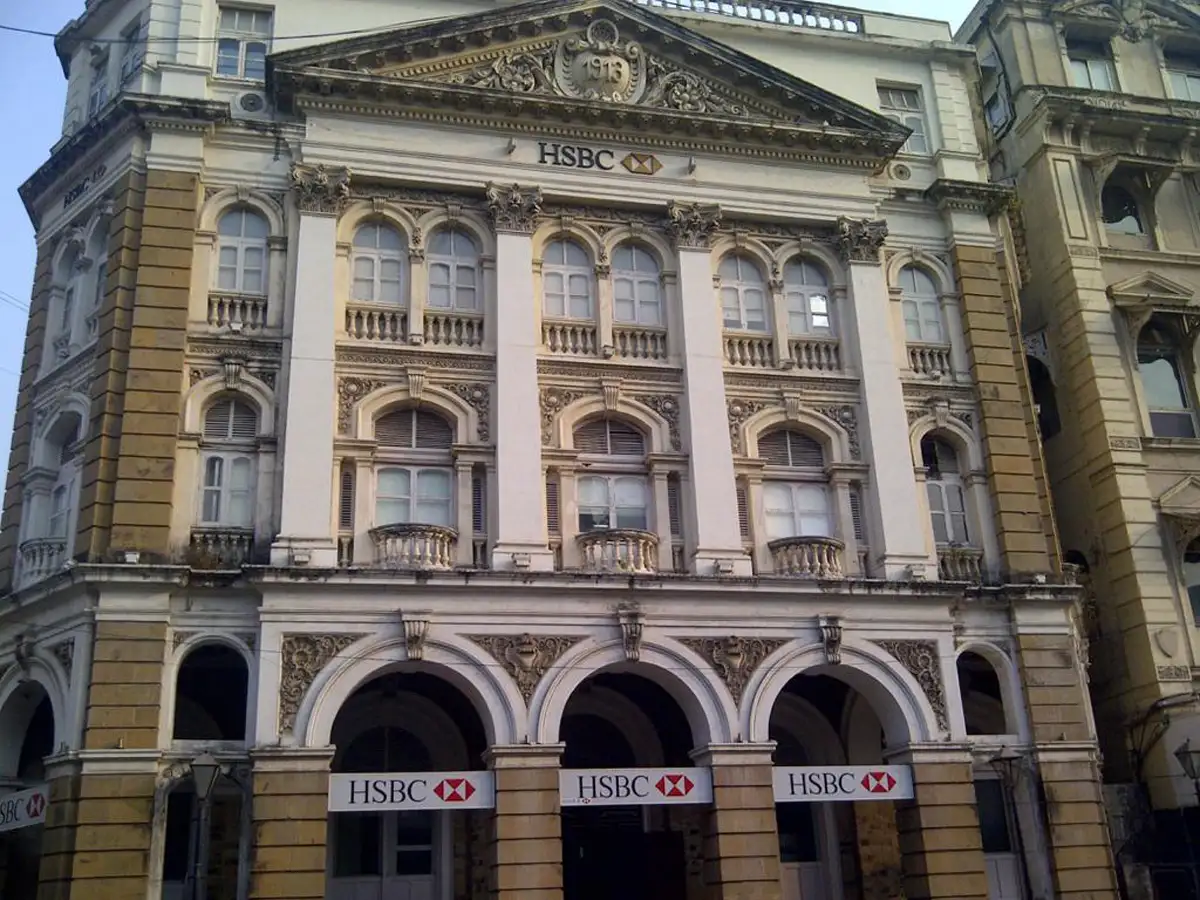 Hsbc Hsbc Puts South Mumbai Horniman Circle Commercial Building On The Block The Economic Times