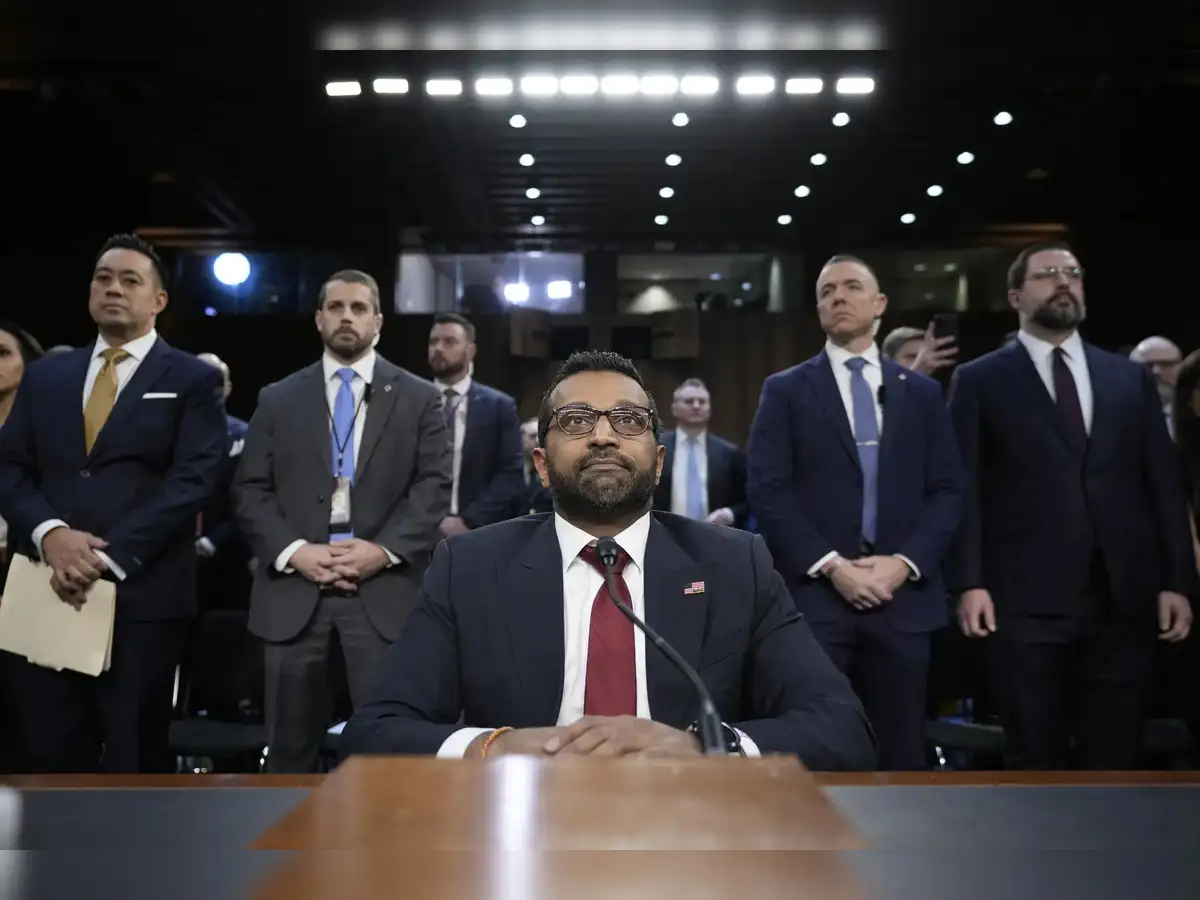 FBI purge ousts top Jan. 6 agents: Trump's FBI purge: at odds, you're out —  ex-acting chief and Jan. 6 agents fired in sweeping political shake-up,  here's who's gone - The Economic