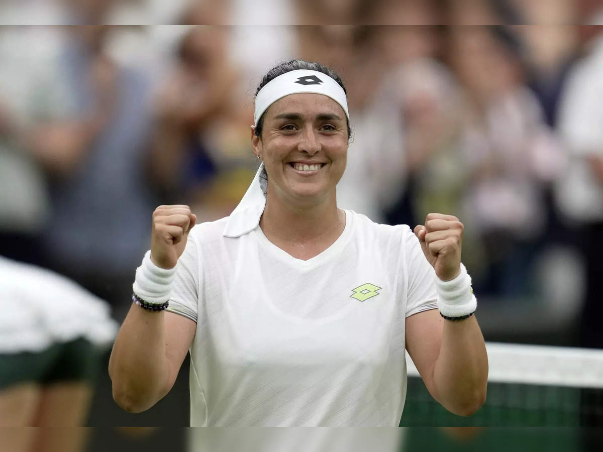 Ons Jabeur beats Aryna Sabalenka to reach her second Wimbledon final in a row