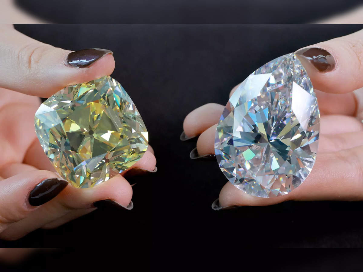 Dual Tone Heart Diamond Ring | Jewelbox