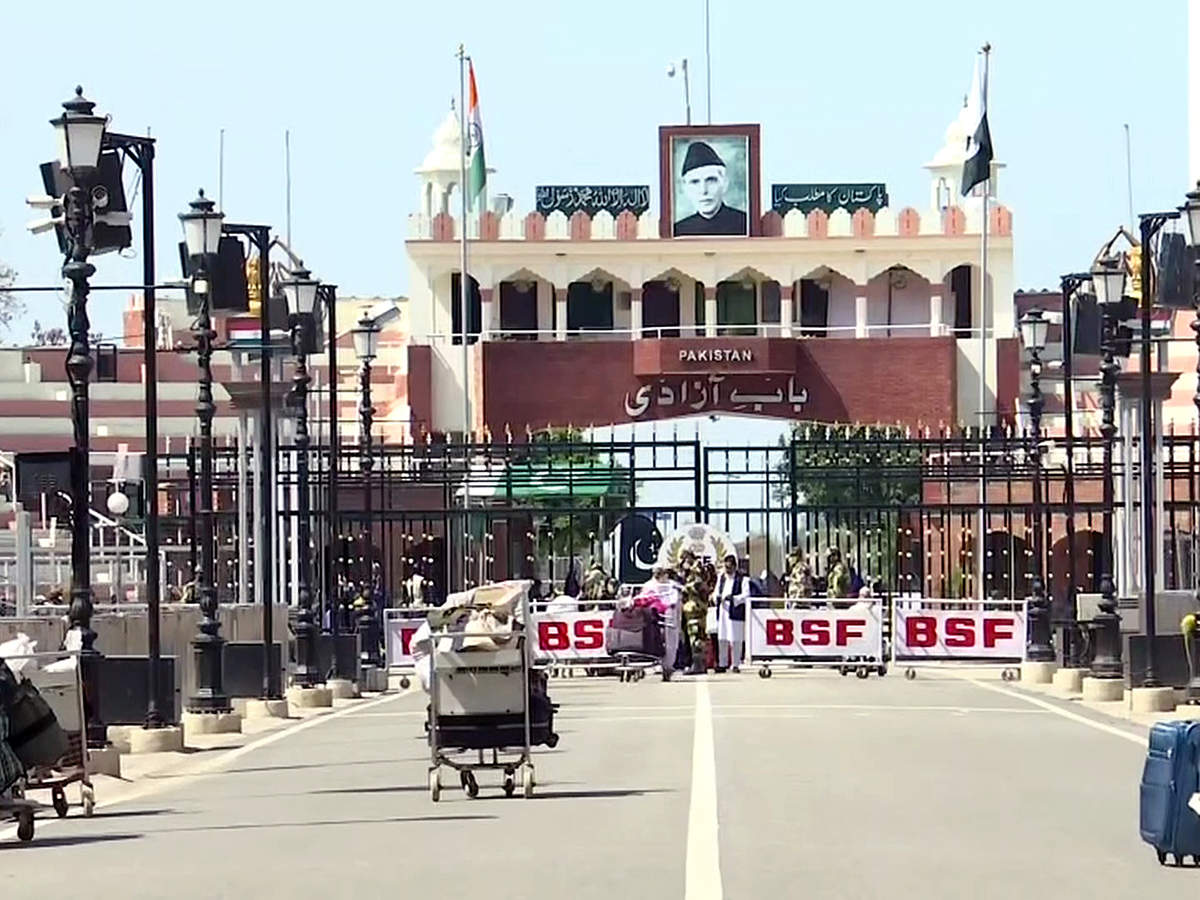 india pakistan news: Pakistan closes Wagah border with India for two weeks  amid coronavirus scare - The Economic Times