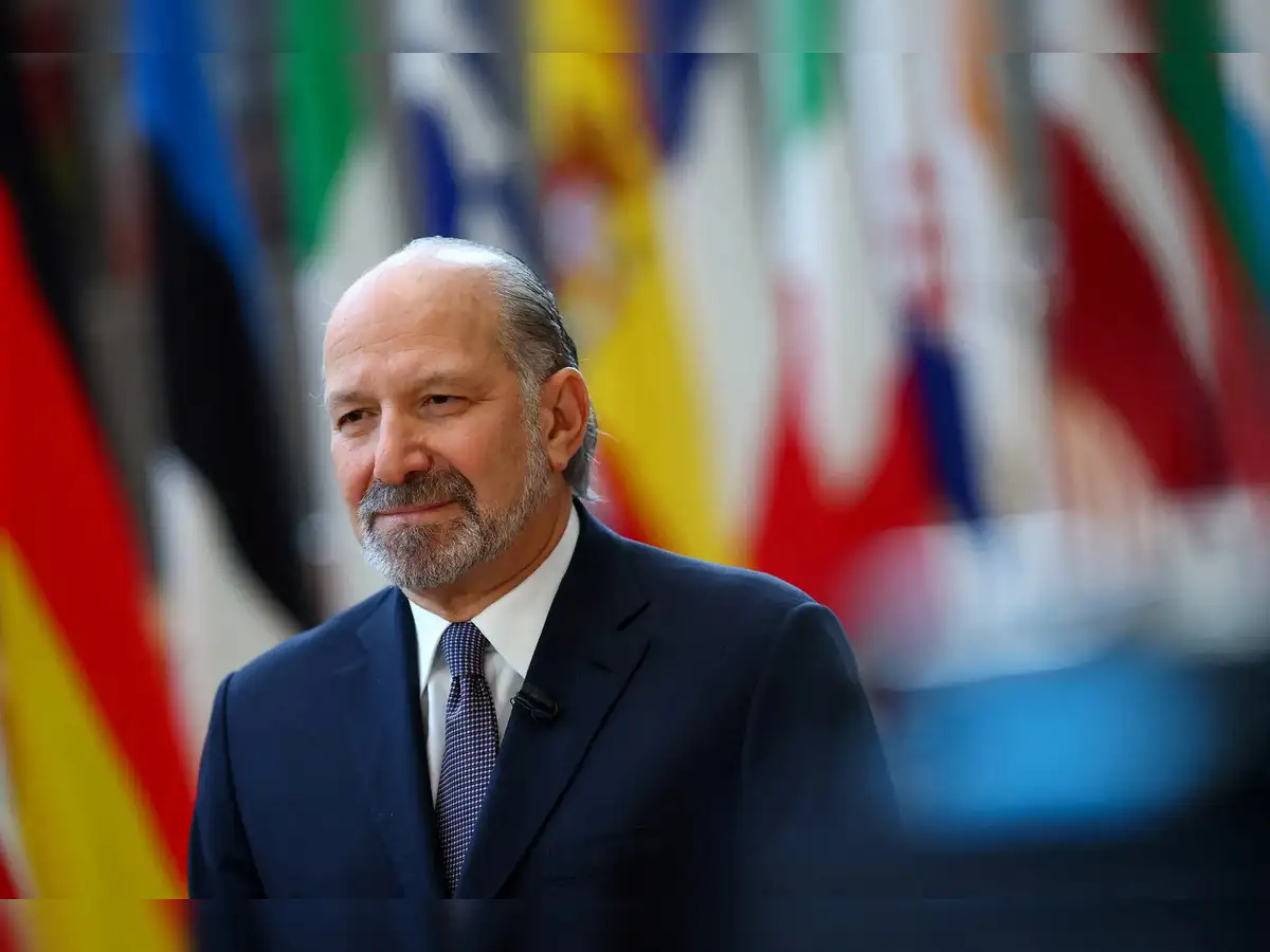 US Commerce Secretary warns some Korean, Taiwanese firms may face 100% chip tariffs unless they invest in US - The Economic Times