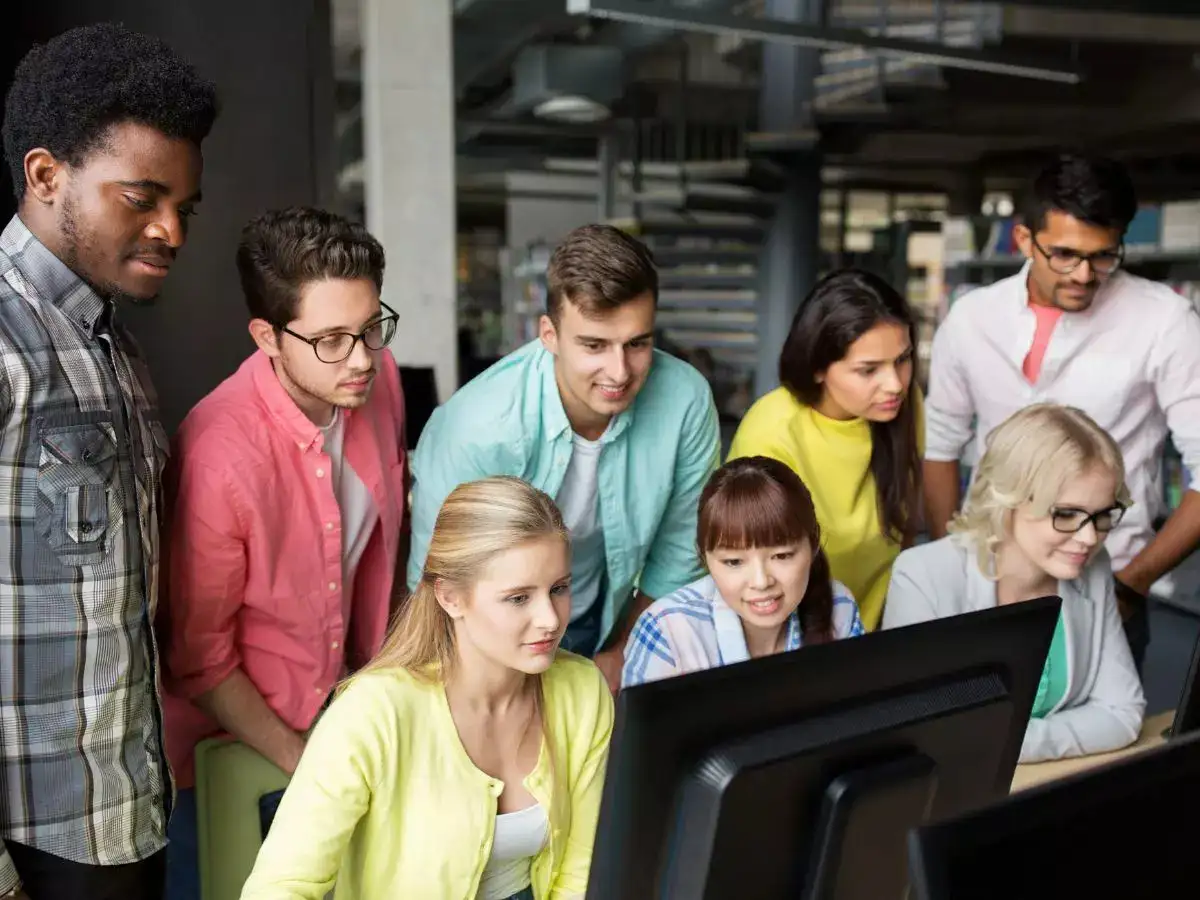 What are the work rules for international students in New Zealand