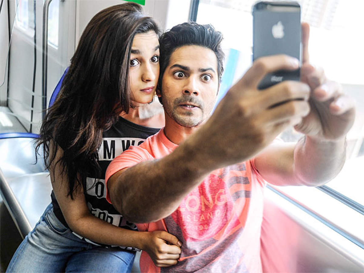 What are the 5 best selfie postures for a traditional look? - Quora