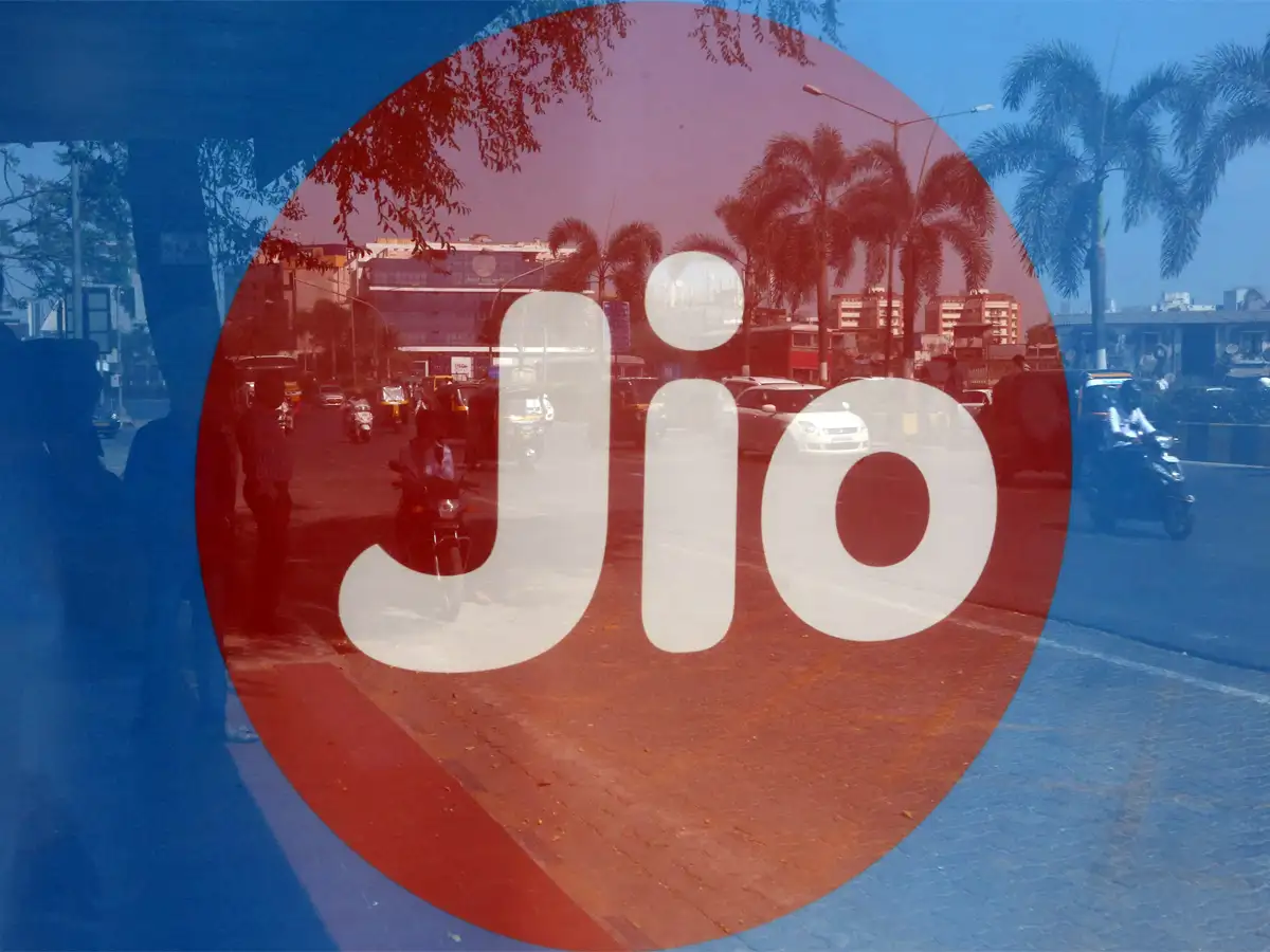 Jio Platforms Receives Over Rs 30 062 43 Cr From 4 Investors The Economic Times