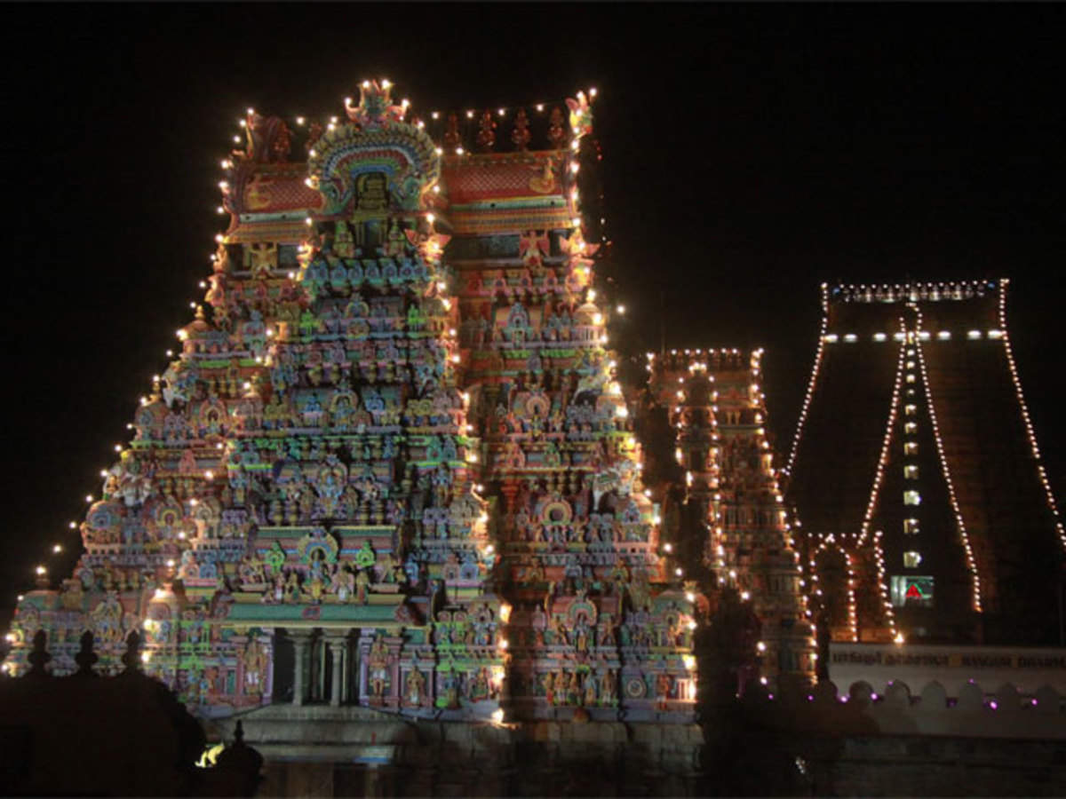 Meenakshi Amman Temple-Madurai's Pride UshaGaneriwalTravelBlog