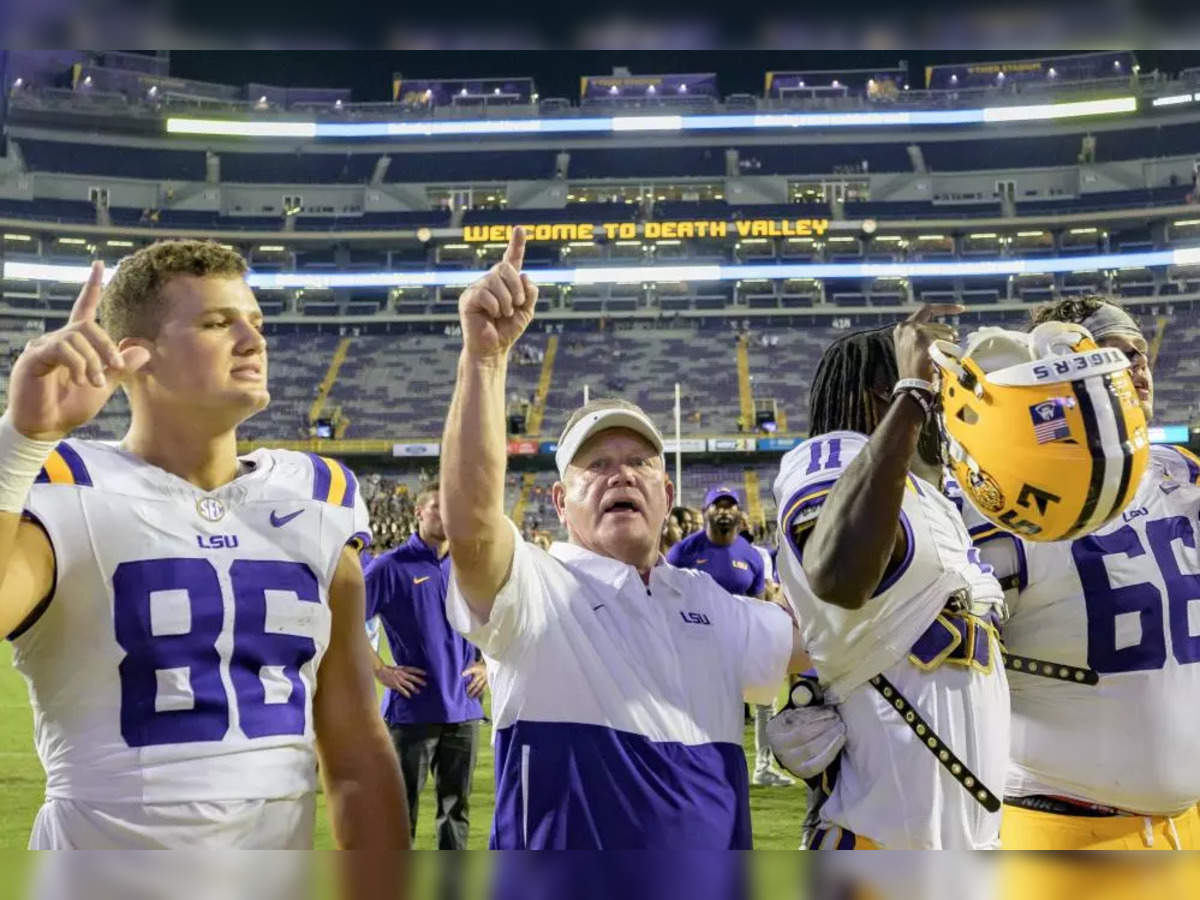 There Are Three College Football Games Today: Here's The Schedule 