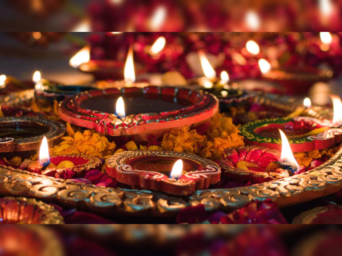 Diwali 2023: Indian politicians extend greetings to citizens on the  occasion - The Economic Times