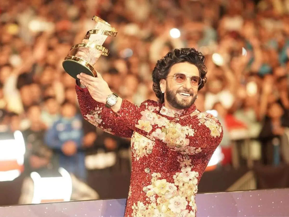 Ranveer Singh: 'Cinema is a unifying force.' Ranveer Singh honoured with  Etoile d'Or award at Marrakech International Film Festival - The Economic  Times