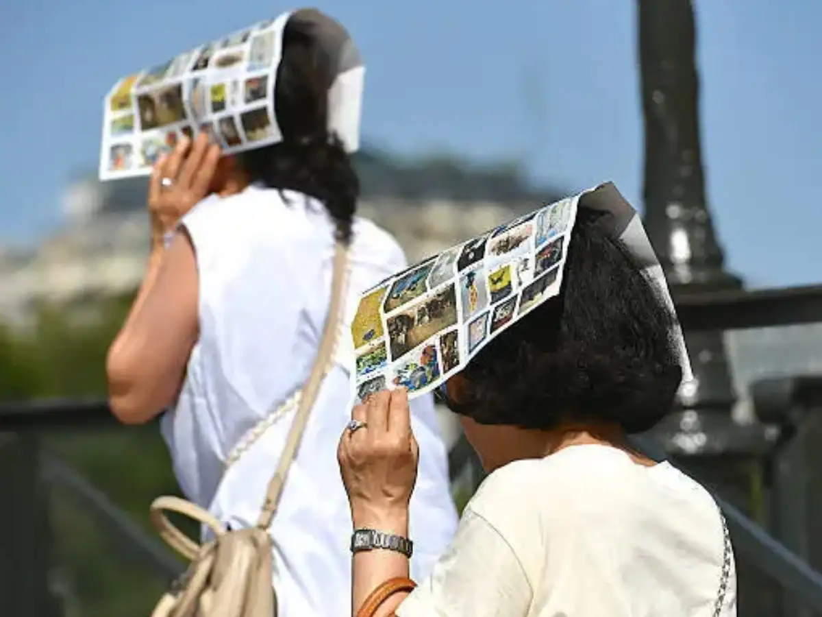 New heatwave in France cancels dozens of trains