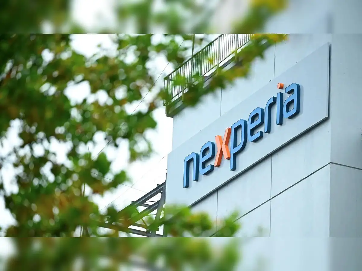 German auto parts sector rushes to get China exemptions for Nexperia chip exports