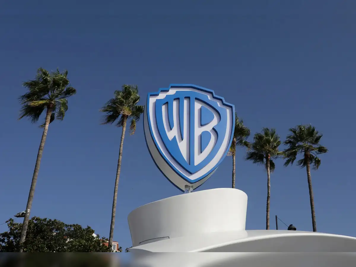 FCC commissioner seeks rigorous review of foreign investment in Warner Bros deal