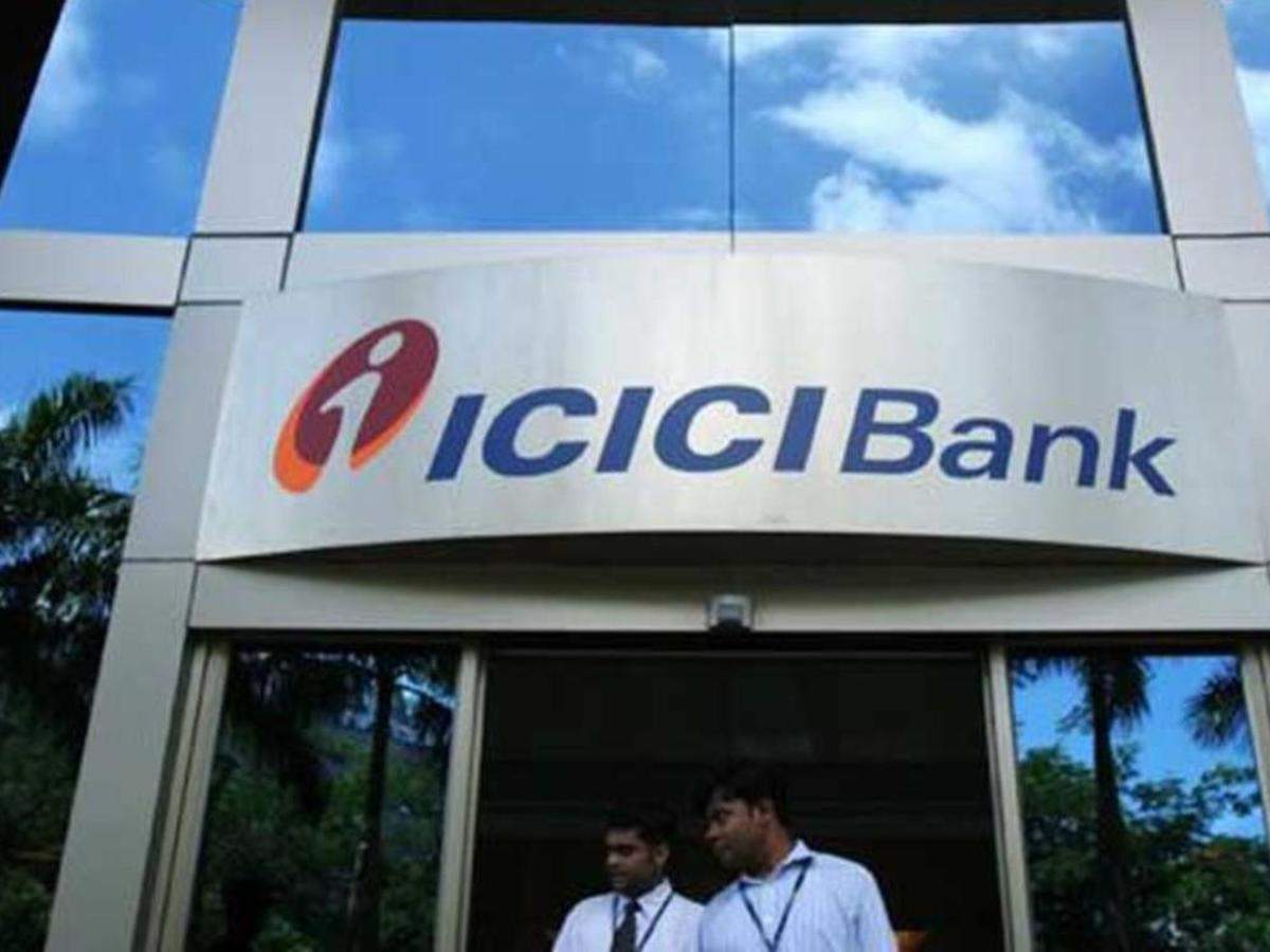ICICI bank: ICICI Bank new darling of Dalal Street as HDFC Bank falters -  The Economic Times