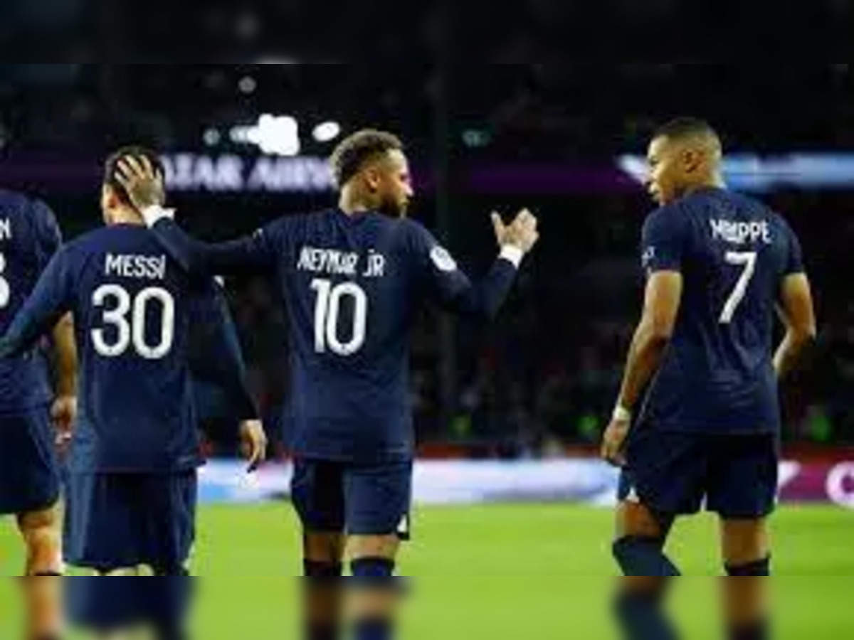 Messi, Neymar lead Paris Saint-Germain to French Champions Trophy