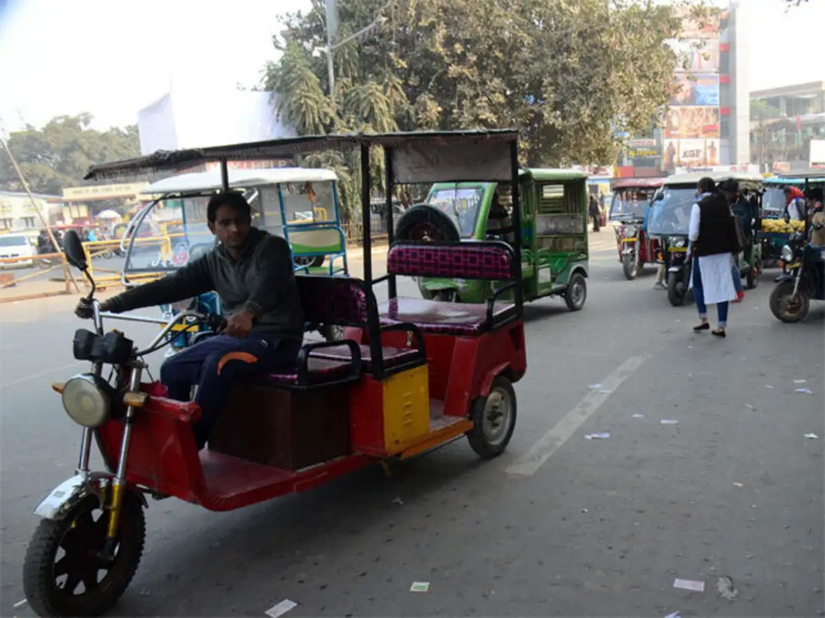 Public Transport Permit Mandatory For Electric 3w 4w To Avail Fame Ii Sops Government The Economic Times Learn more about the maharashtra traffic police fine list and comparison of new and old fines after the implementation of mv act amendment. public transport permit mandatory for