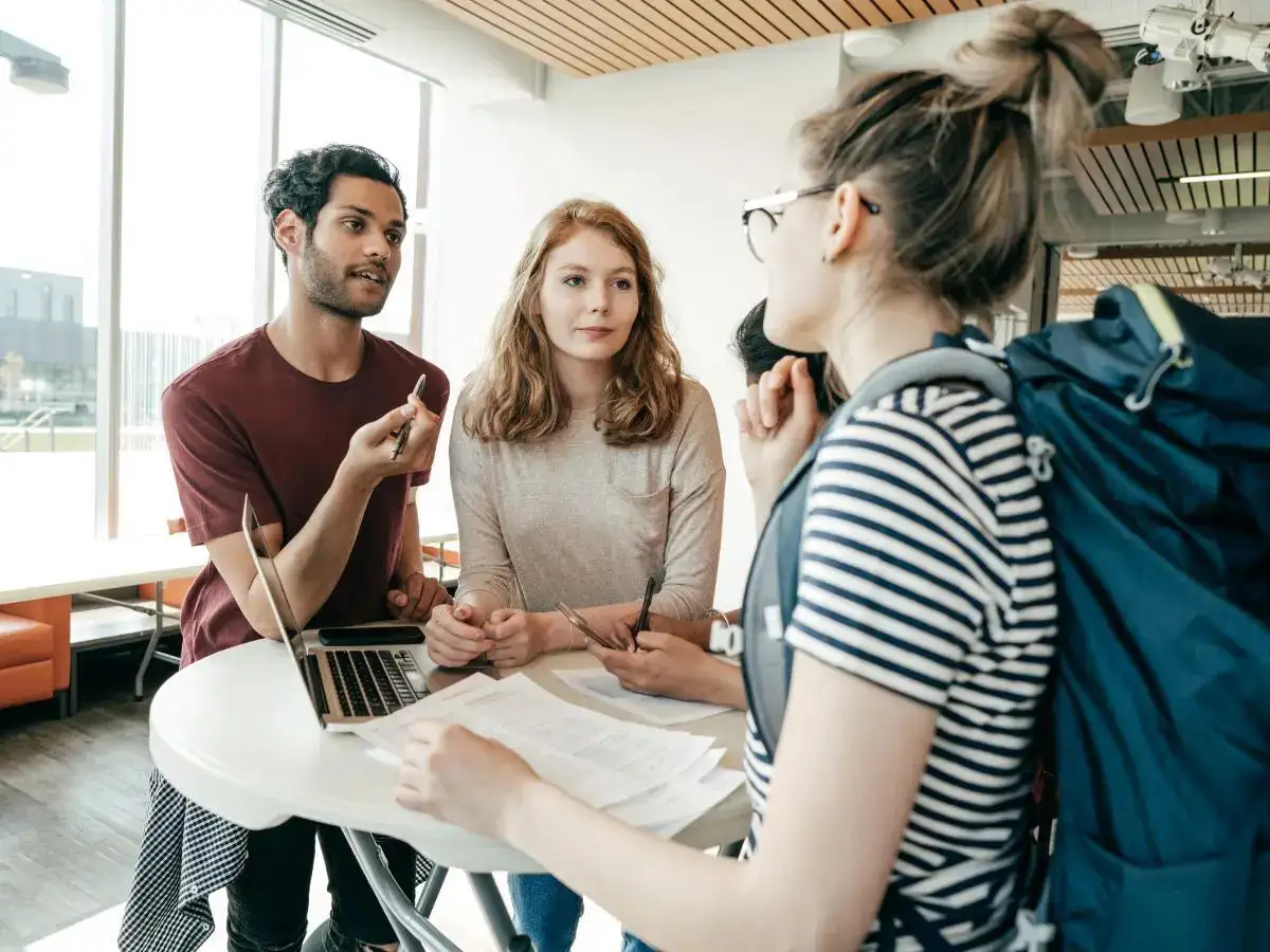 Intl student enrolment in US falls 20% 