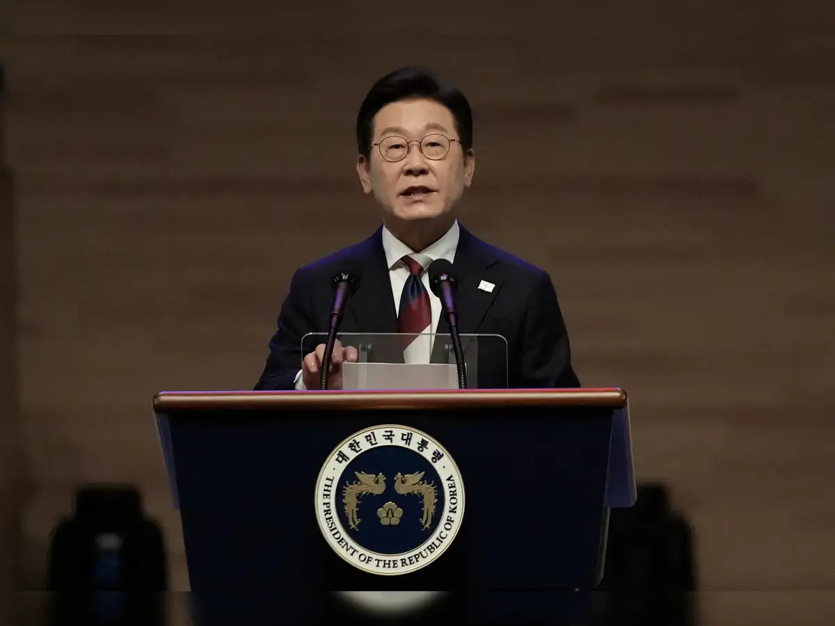 South Korea, Singapore sign MOUs on AI, green shipping: President Jae Myung - The Economic Times