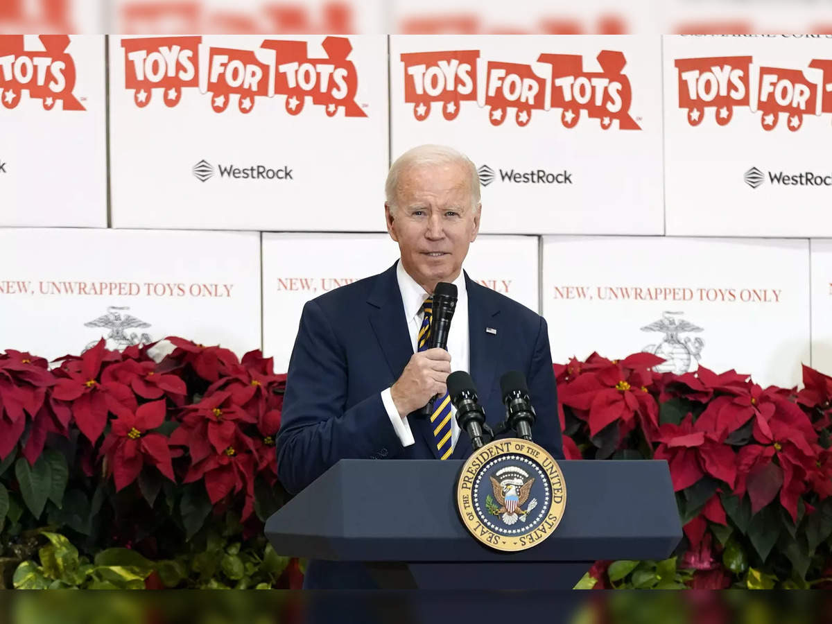 Biden says he won't immediately remove U.S. tariffs on China