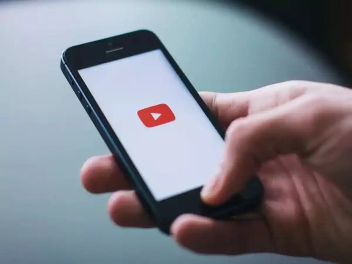 youtube: IT department probes UP YouTuber for alleged tax evasion - The ...
