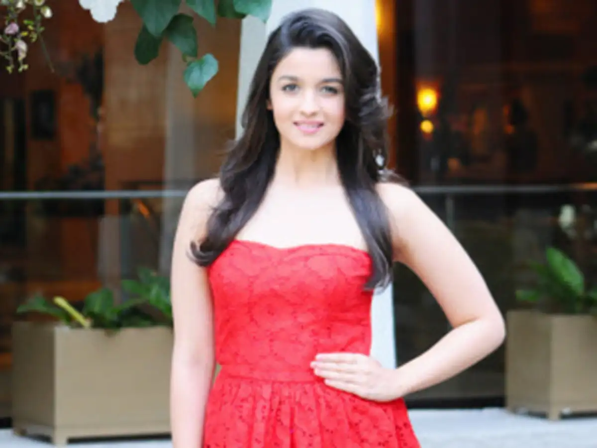 Philips Signs Alia Bhatt As Brand Ambassador For Beauty Range The Economic Times Learn why these straighteners suit your needs. philips signs alia bhatt as brand
