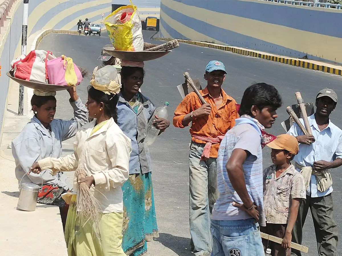 Labour law | Minimum wages: Labour code on mandatory minimum wages notified