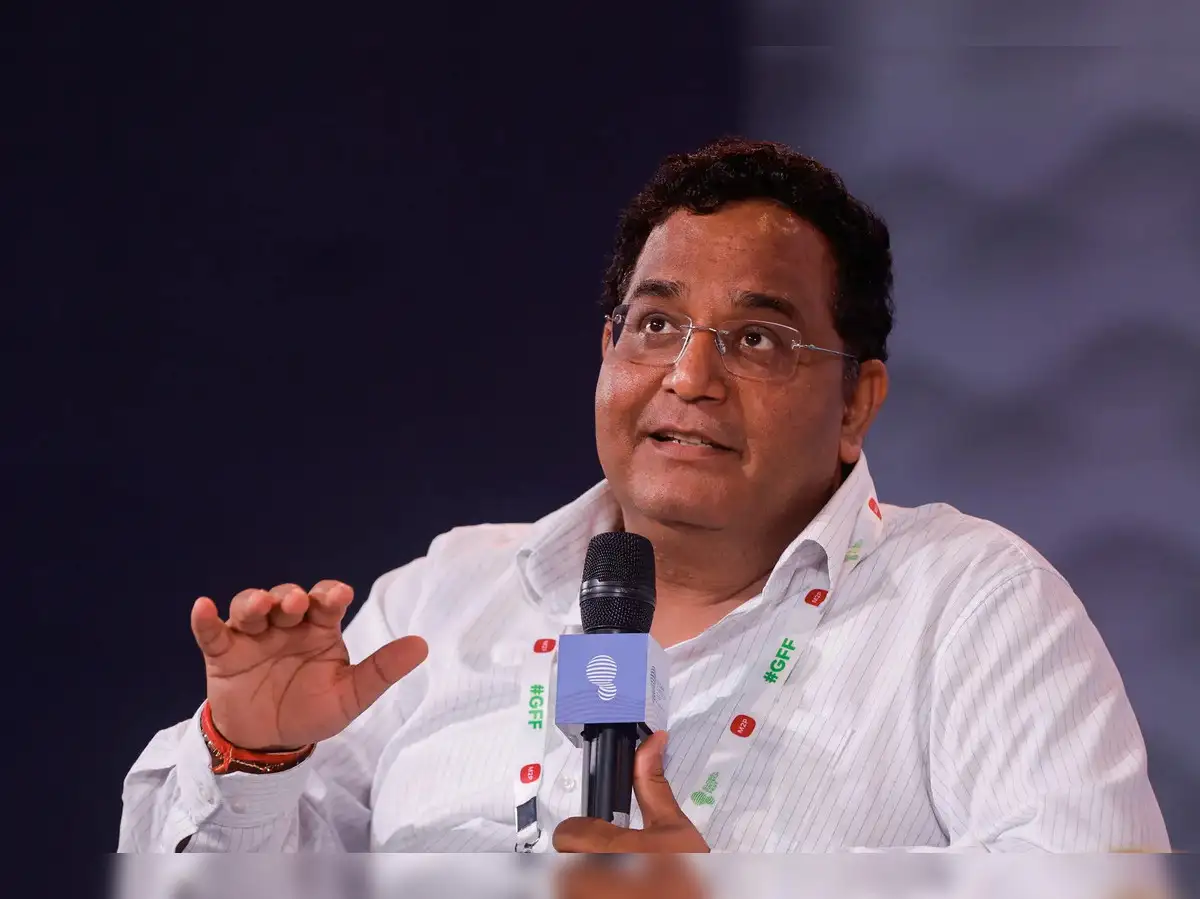 Paytm cuts headcount by 4,600 in FY25 - The Economic Times