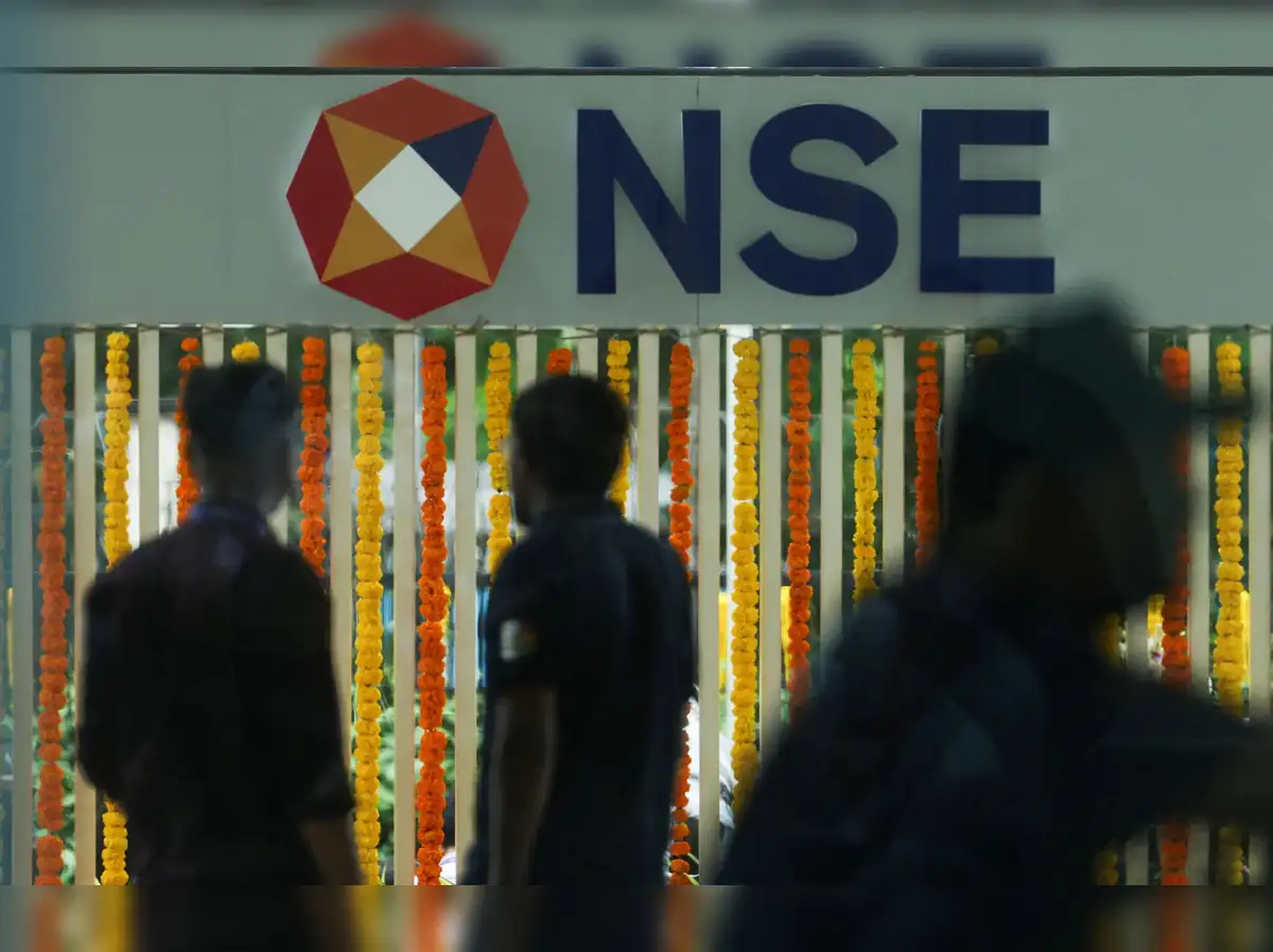 Stock exchanges step up vigil as brokers cross-sell financial products - The Economic Times