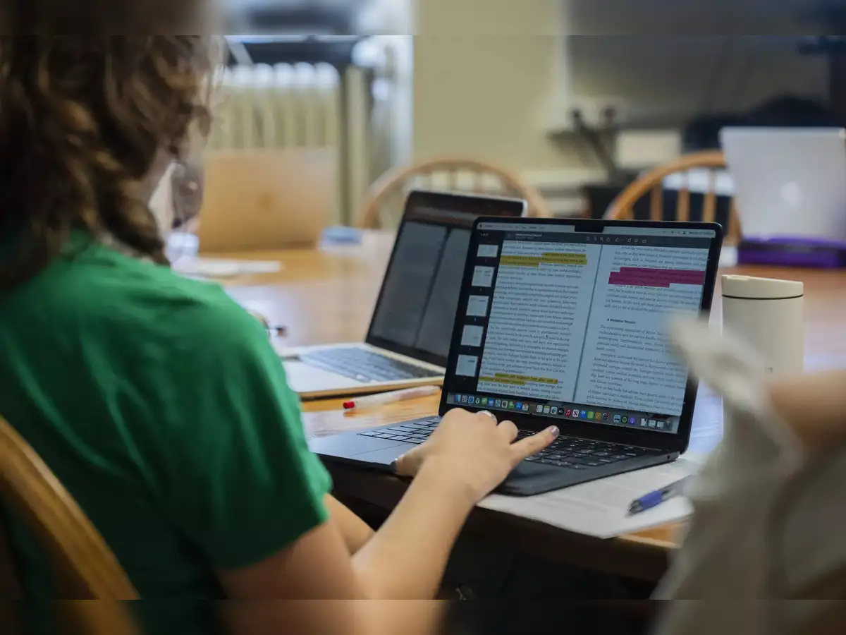 AI in universities: What is driving professors to develop custom assistants?