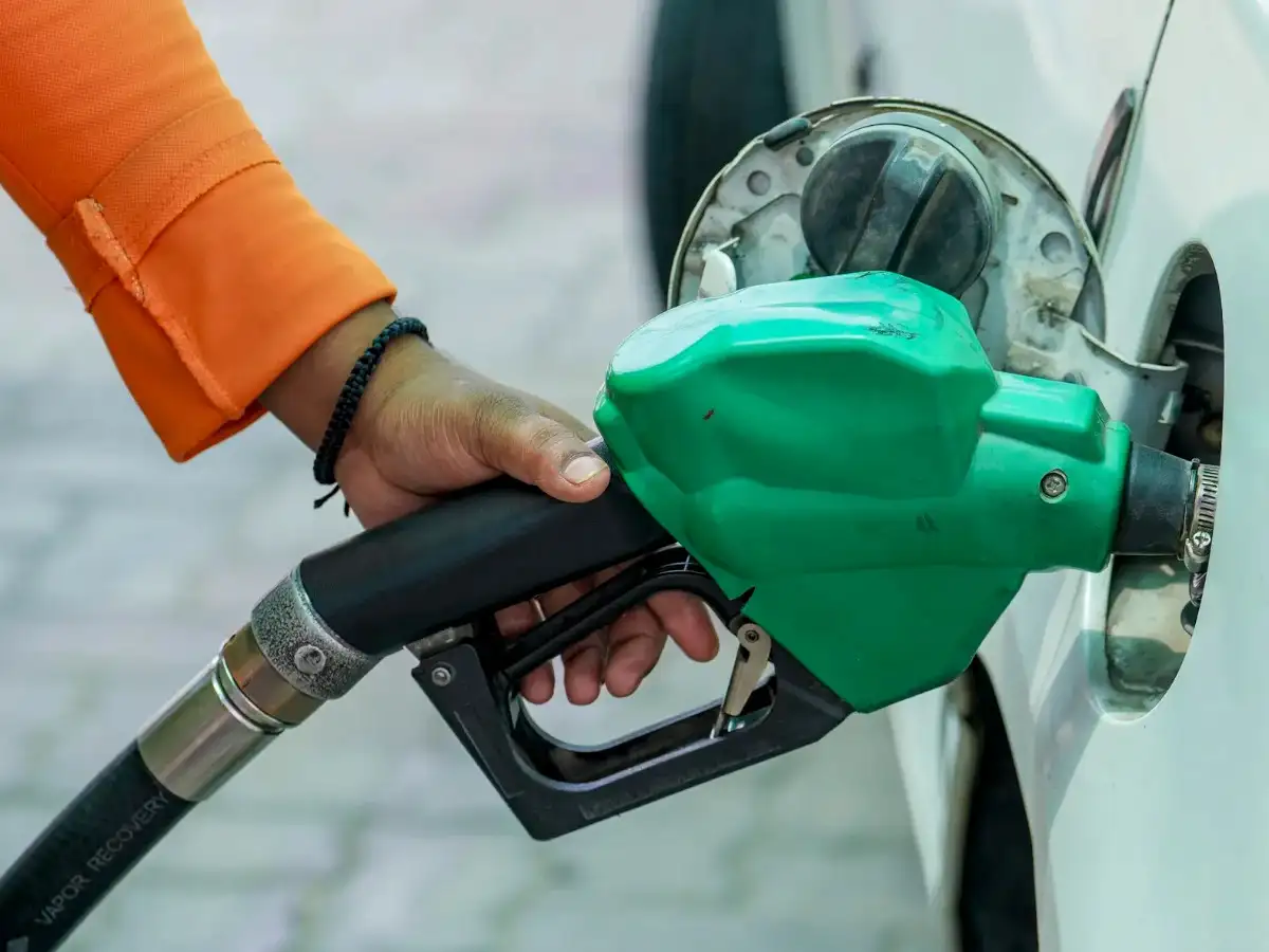 Petrol, Diesel price hike: Fuel rates increased for fourth time in less  than two weeks - The Economic Times