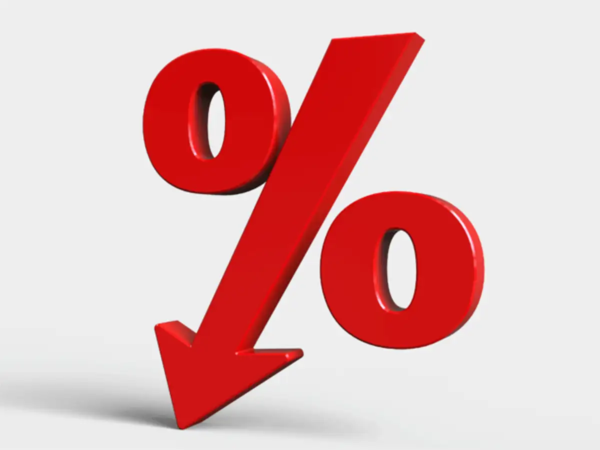 Axis Bank cuts FD interest rate by 10 bps on this tenure