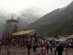 Rain lashes Kedarnath Shrine, watch!