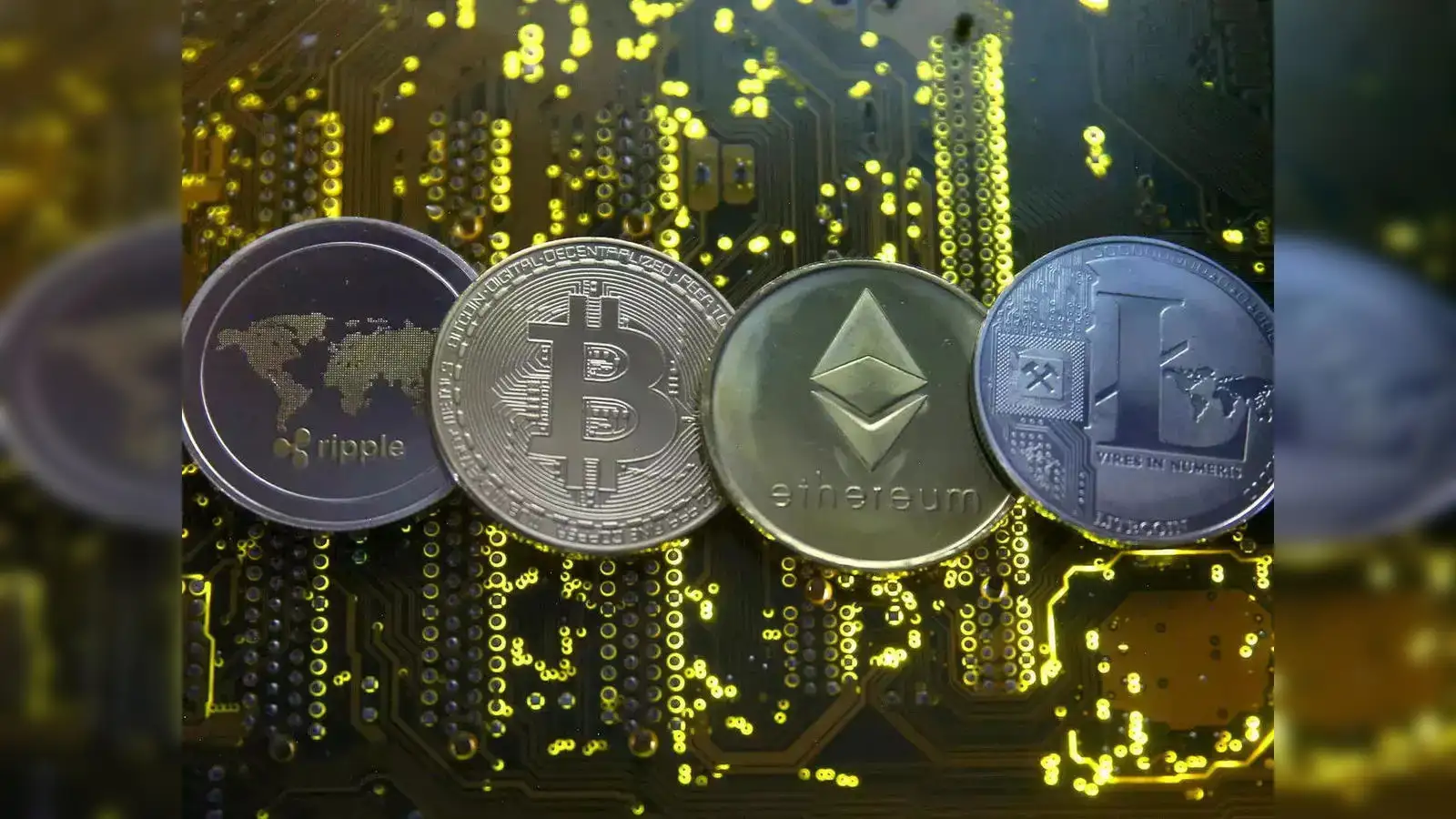 Bitcoin price: Bitcoin surges past $20,000 Ethereum crosses $1,100 per coin  - The Economic Times