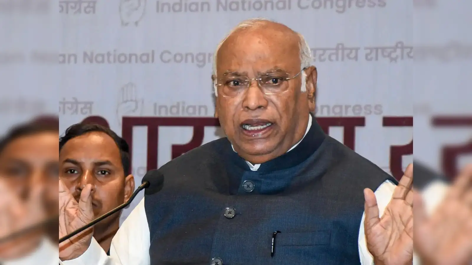 Mallikarjun Kharge faces police, EC complaints from BJP over Assam speech