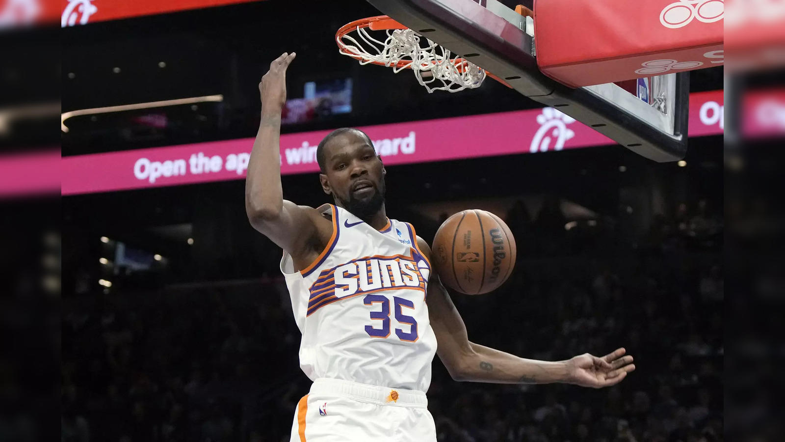 Kevin Durant continues climb up NBA career scoring list, passes Shaq for  eighth place - The Economic Times