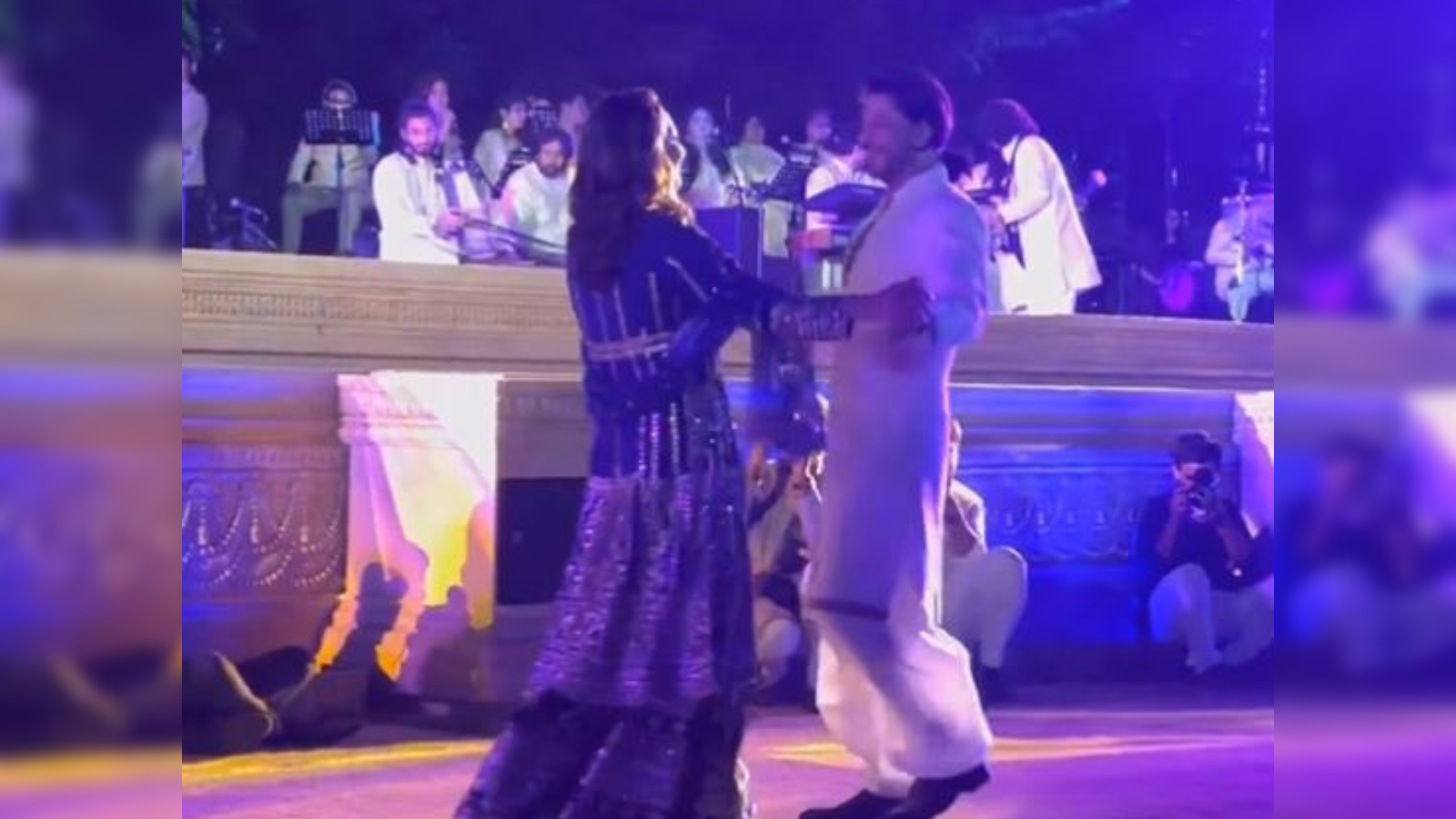 Alia Bhatt's dance performance on 'Chhalka Chhalka Re' at Anushka Ranjan  Kapoor's sangeet is winning hearts on the internet : The Tribune India