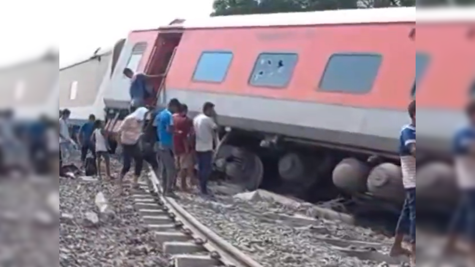 उत्तर प्रदेश में रेल हादसा, राहत कार्य में तेजी लाने के निर्देश 

NATIONAL NEWS Rail accident in Uttar Pradesh, instructions to speed up relief work