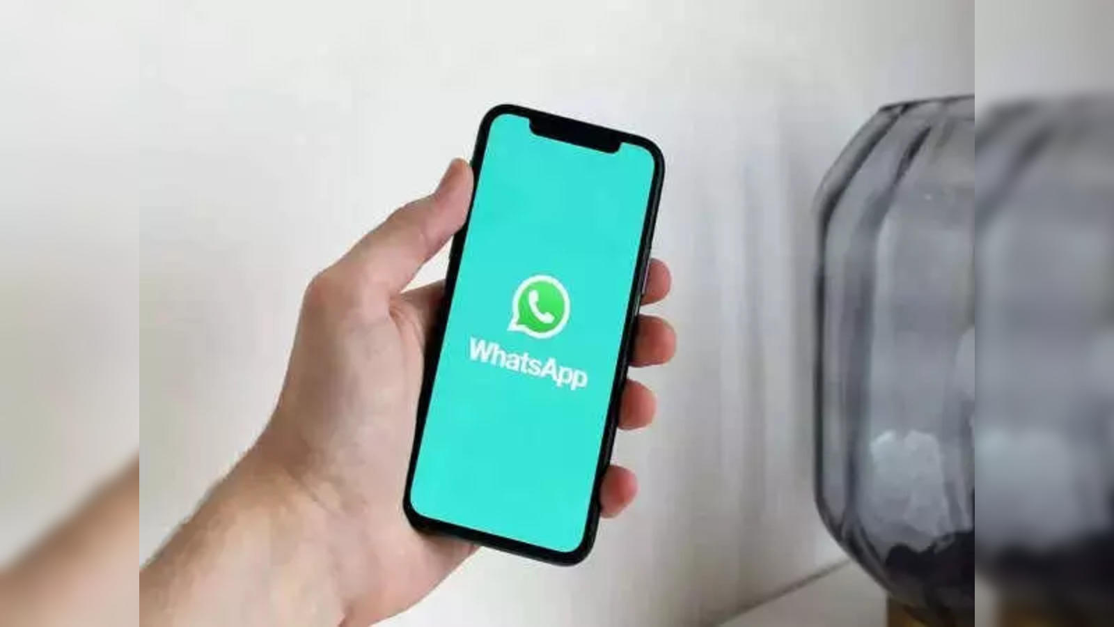 WhatsApp Switch Camera Feature: WhatsApp unveils new 'Switch Camera'  feature for video calls; Here's everything you need to know - The Economic  Times