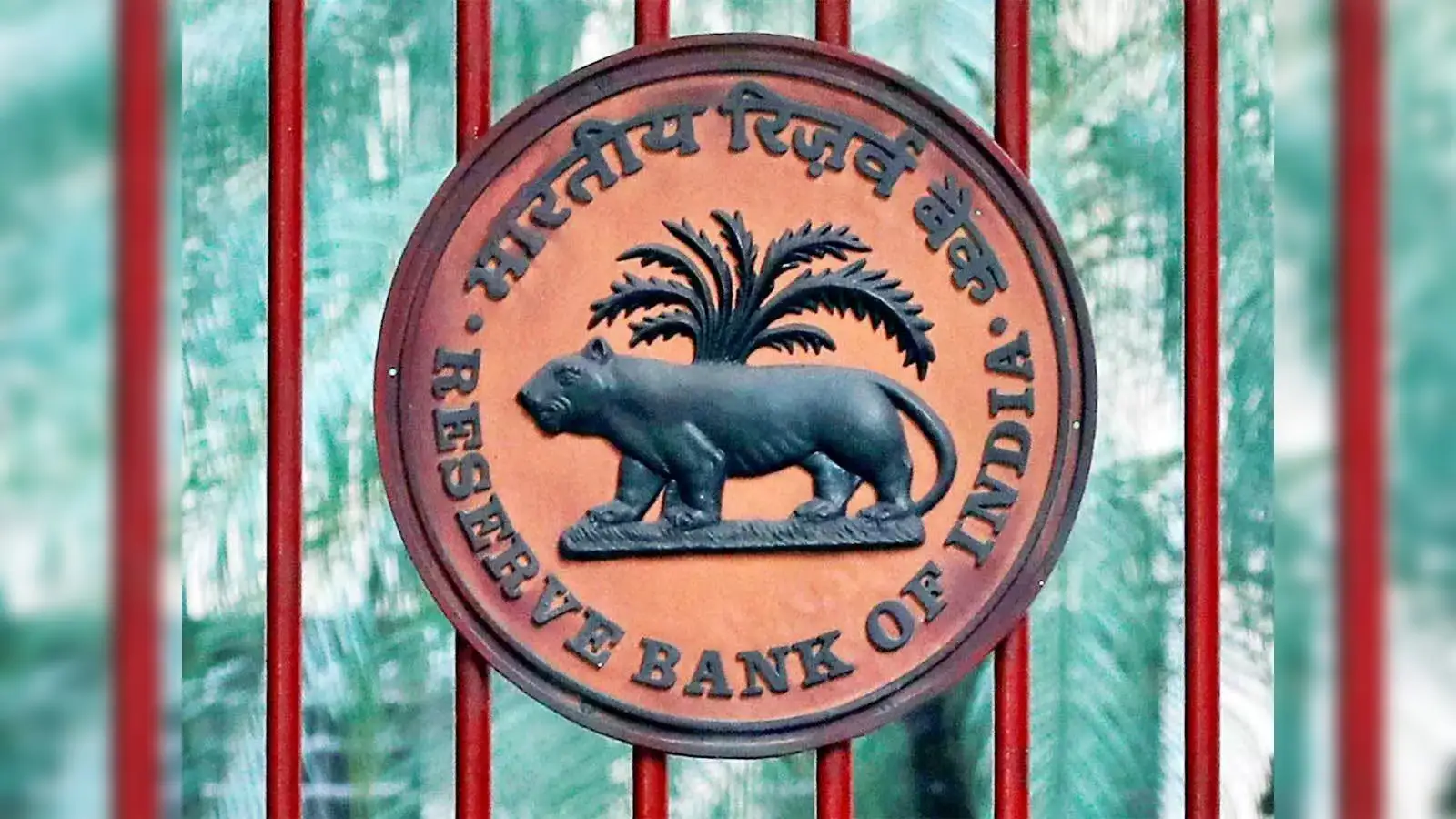 RBI closely monitoring global crypto moves as India mulls policy paper -  The Economic Times