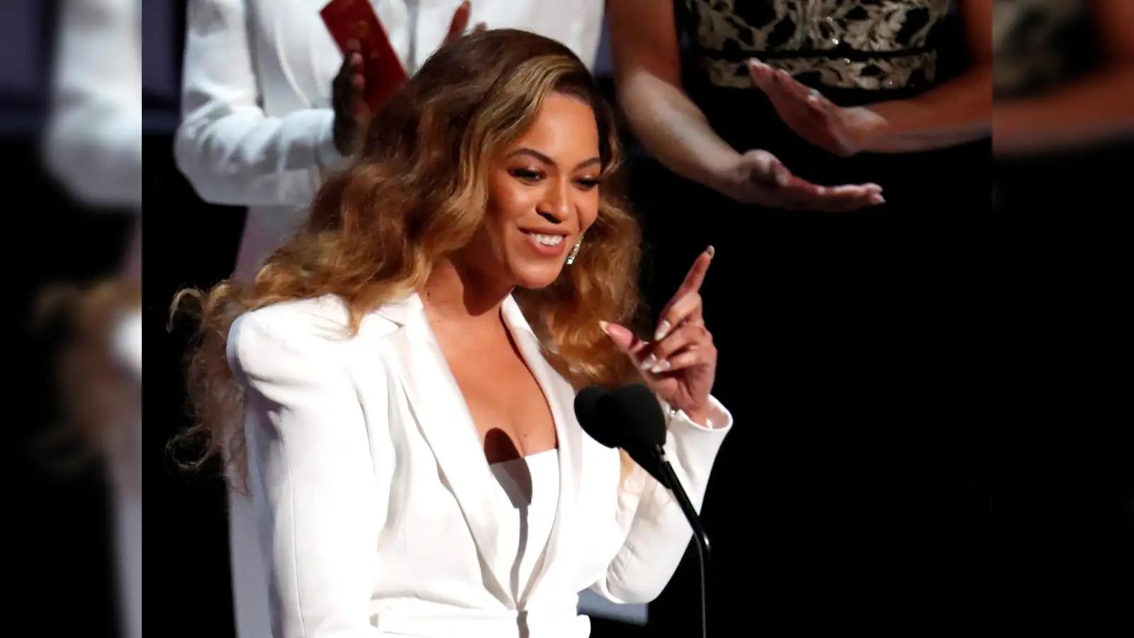 beyonce: Beyonce makes history, becomes first black woman to lead Billboard's country chart - The Economic Times