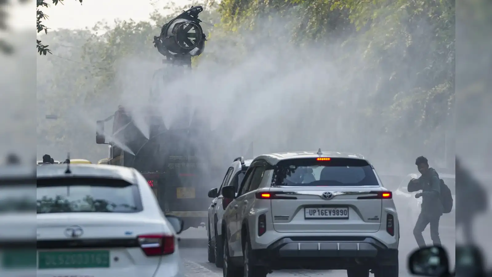 Supreme Court urges delaying outdoor sports events for Delhi NCR schools over air pollution crisis - The Economic Times