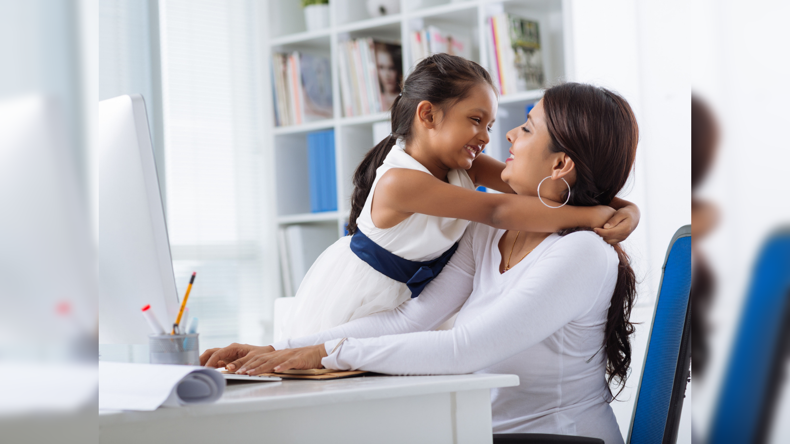 Working Moms: 8 health issues that affect every working mom. Here's how to  stay fit and fine - The Economic Times