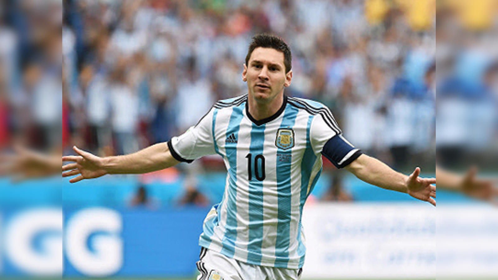 Brazil legend Ronaldo hails Lionel Messi after Argentina's World