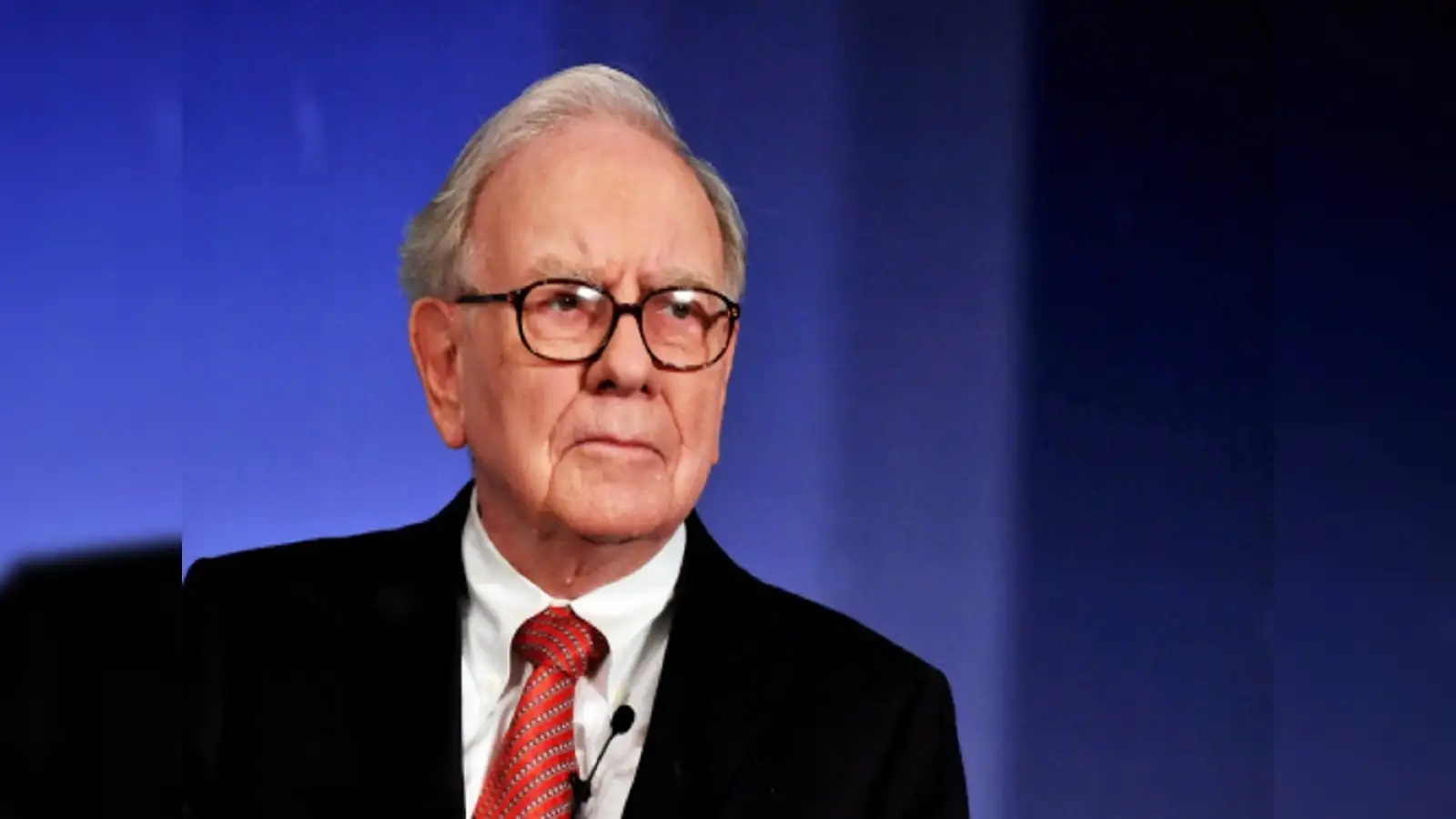 Warren Buffett: Warren Buffett says goodbye to his struggling newspaper  business - The Economic Times