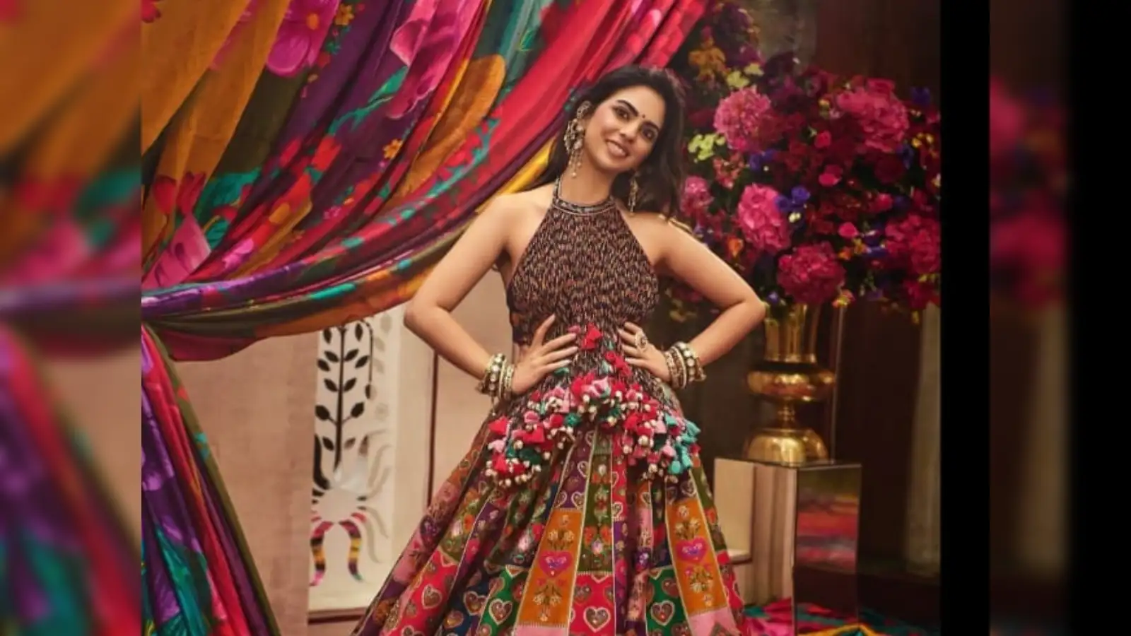 isha ambani short dress Isha Ambani turns sparkling diva in golden dress for NMACC event